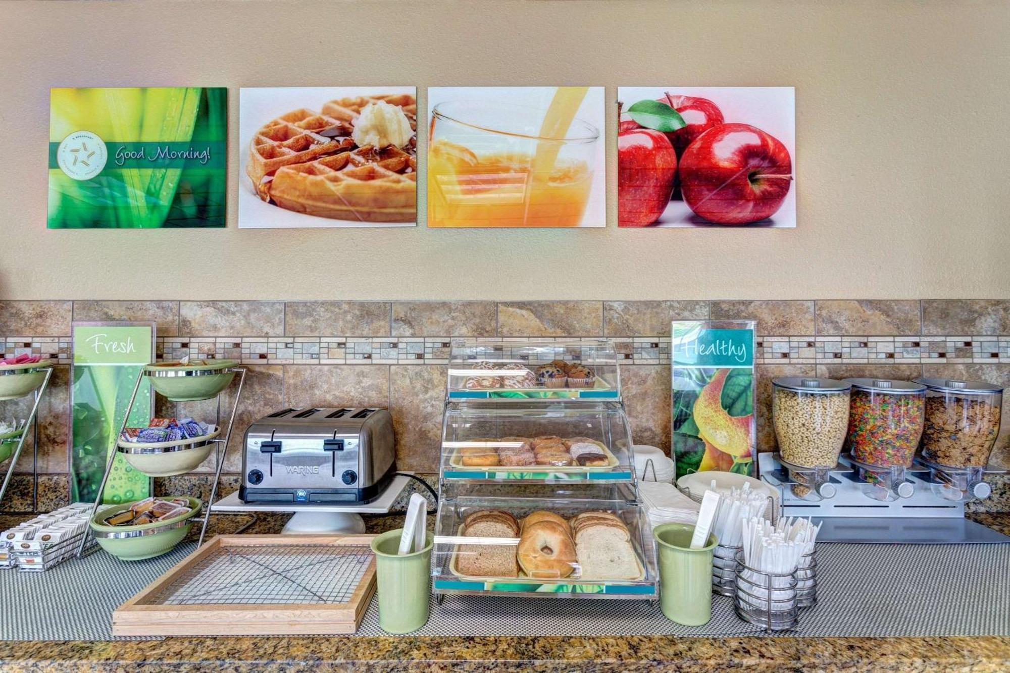 בראנסון Quality Inn West מראה חיצוני תמונה