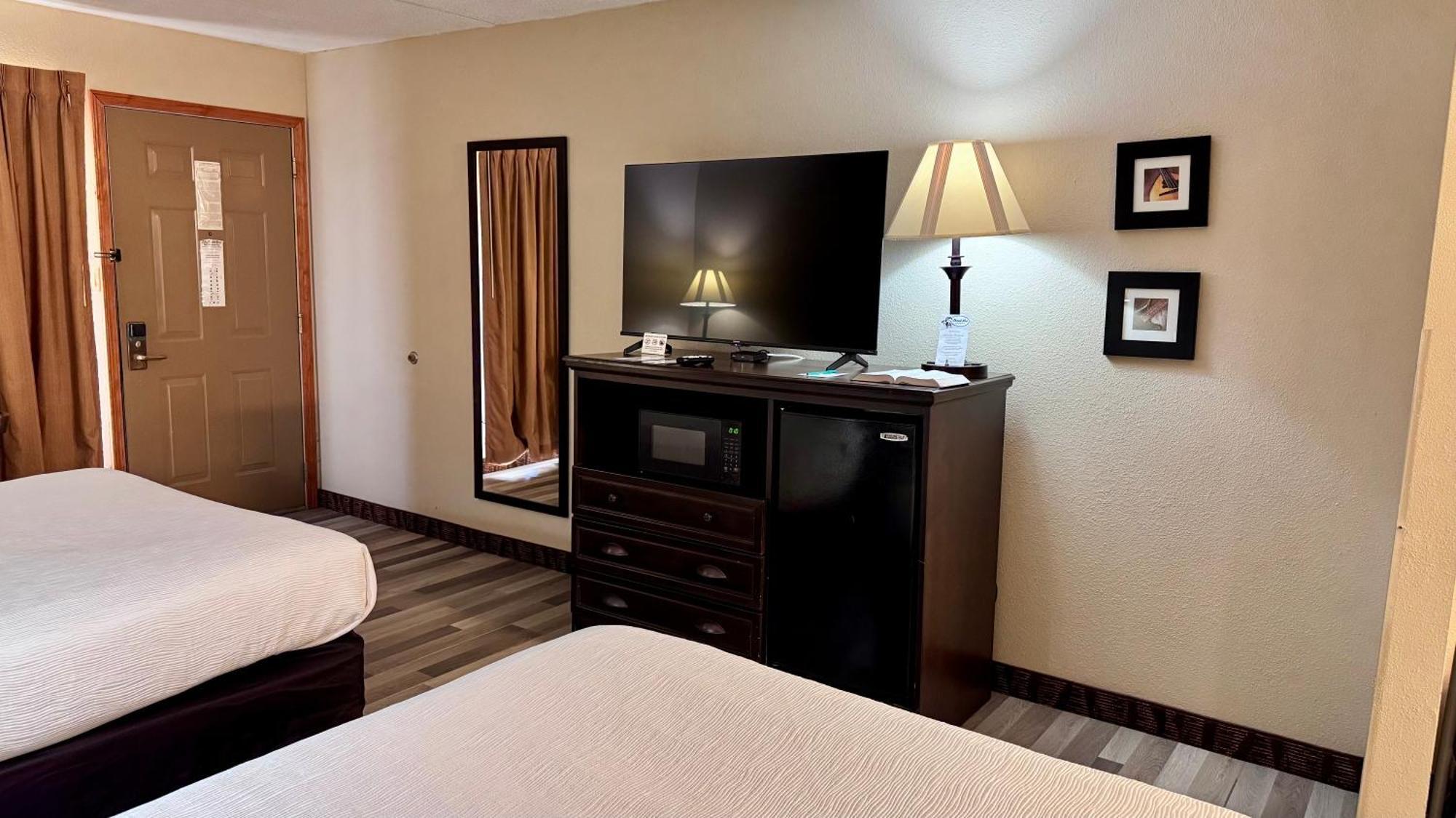 בראנסון Quality Inn West מראה חיצוני תמונה
