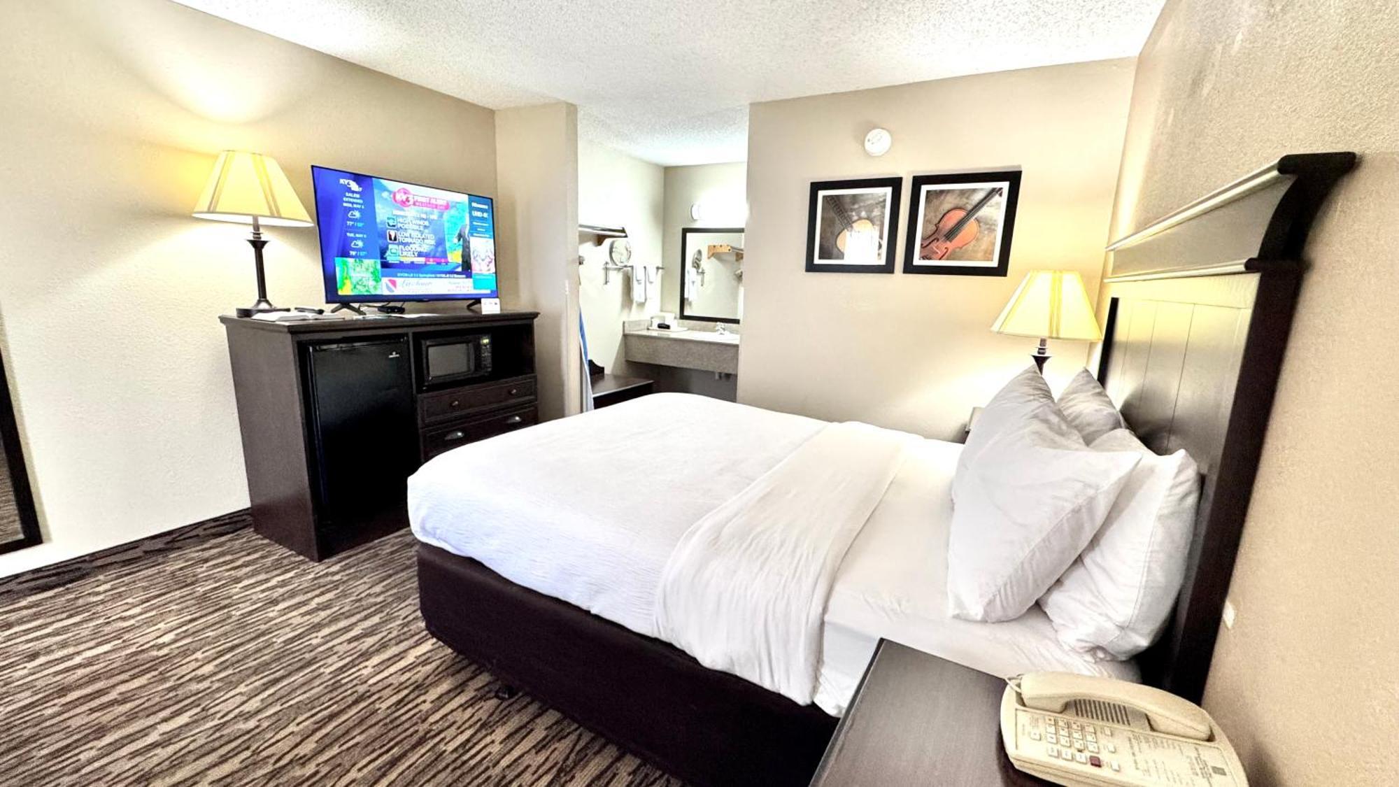 בראנסון Quality Inn West מראה חיצוני תמונה
