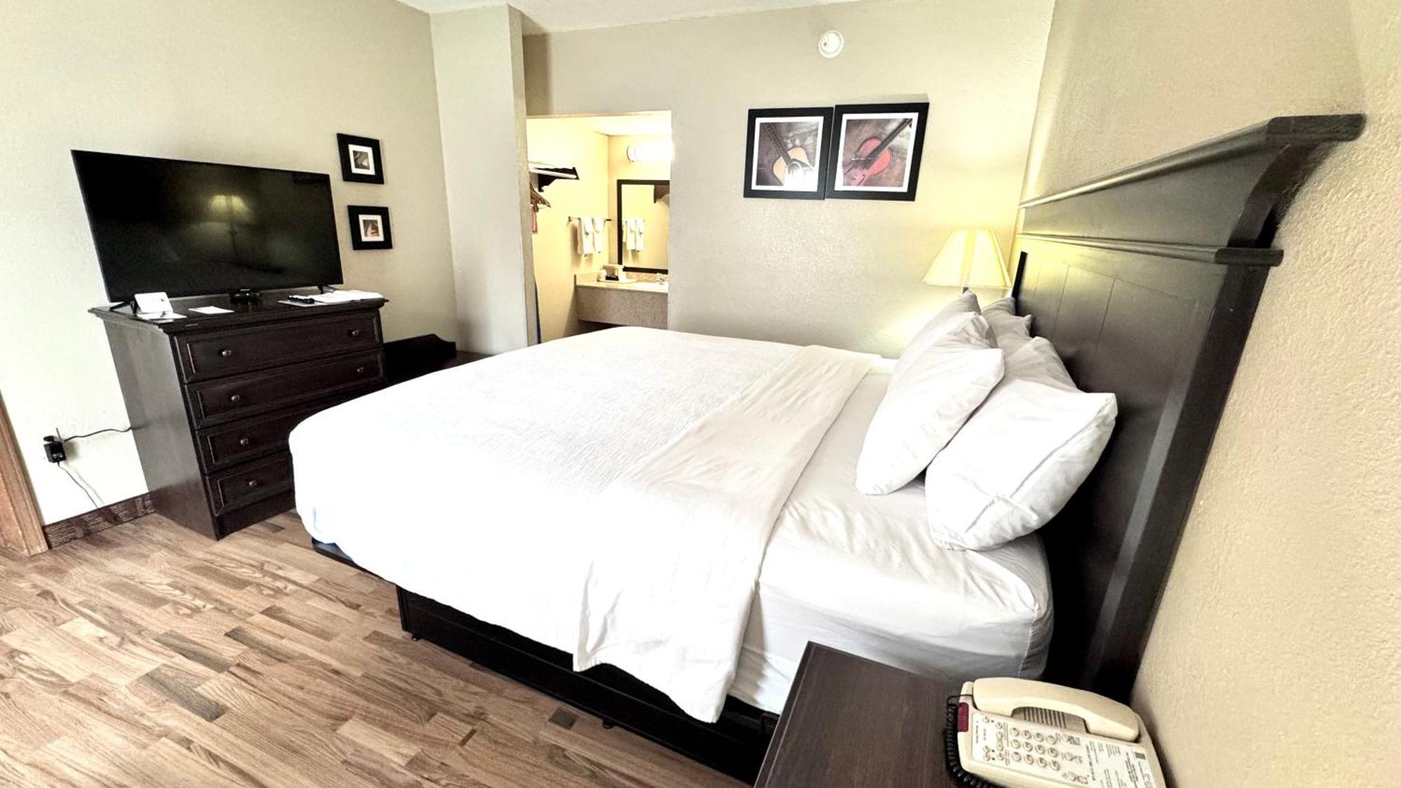 בראנסון Quality Inn West מראה חיצוני תמונה