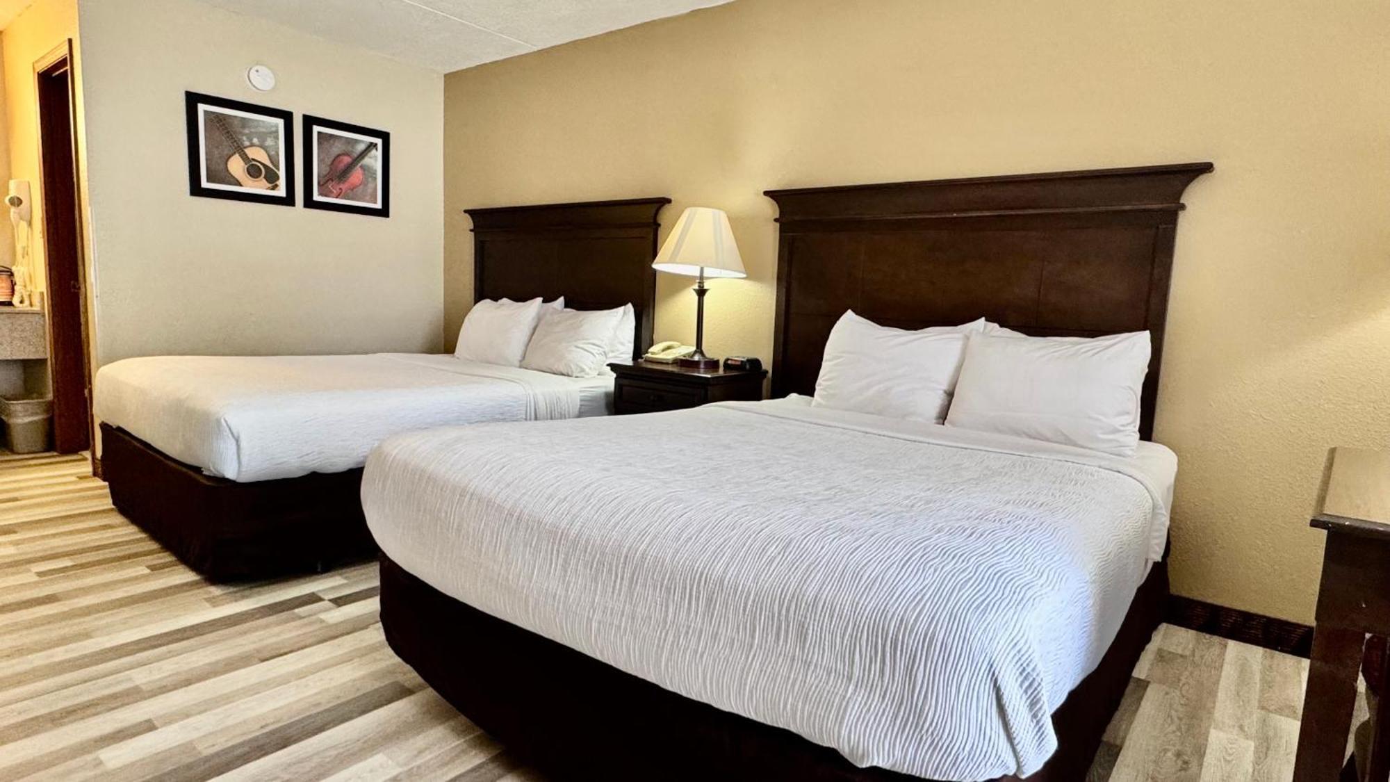 בראנסון Quality Inn West מראה חיצוני תמונה